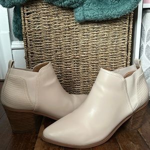 - dolce vita leather stack heel, barely worn!